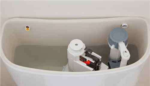 马桶水箱水位调节 马桶水箱的水位怎么调