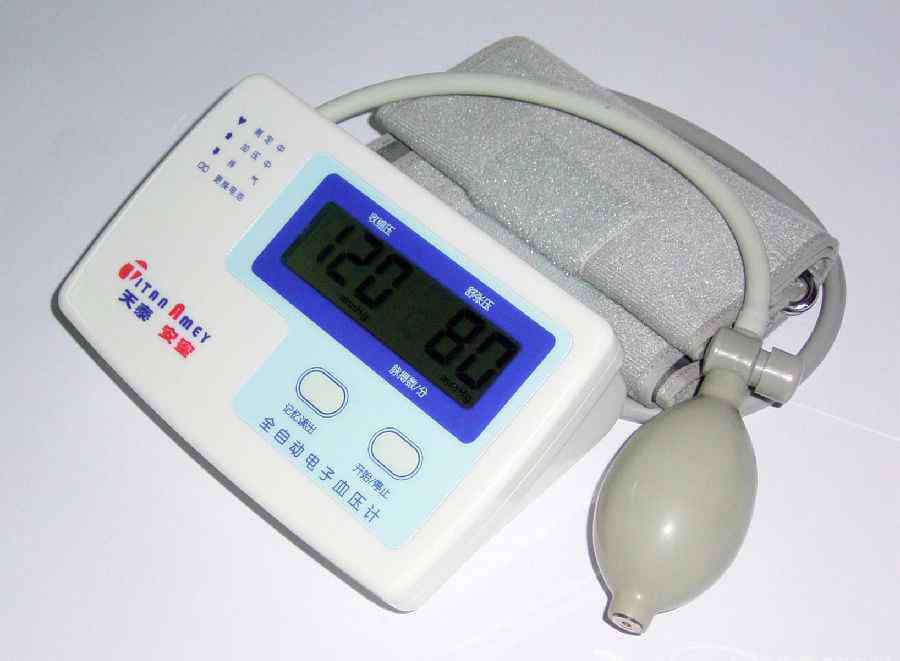 电子血压计哪里校正 如何校正电子血压计—电子血压计怎么校准？