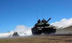 中国军队 印媒：中国军队15式新轻坦在中印边境高原军演