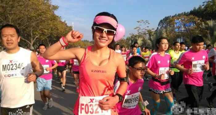 最美马拉松女孩 跑步照片走红网络，为何李雪会被称为“最美马拉松女孩”？