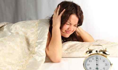 如何治疗睡眠少 睡眠时间少≠失眠 健康睡眠的标准到底是什么？