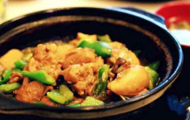 香菇焖鸡肉 鸡肉最新做法，营养美味，简单易学的快手菜，客人吃过都说香！
