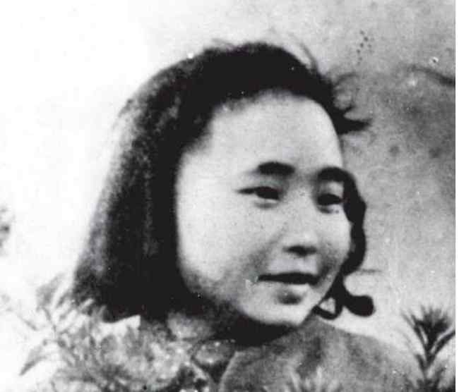 江姐照片 革命烈士江姐珍贵的老照片，图1是19岁时的照片，遗书让人落泪
